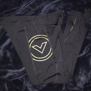 Virus Performance Leggings